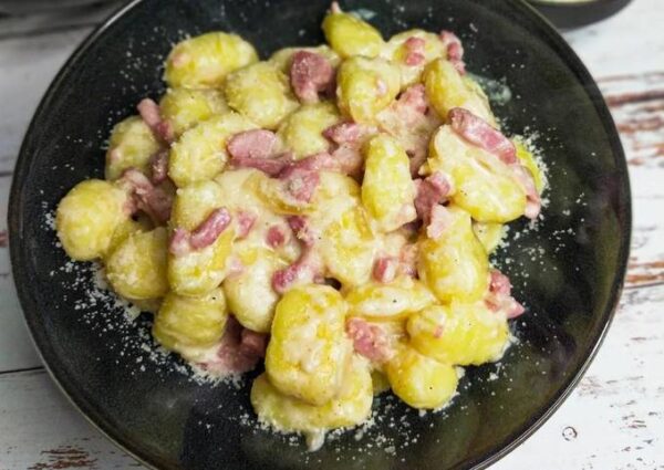 Gnocchi alla Carbonara